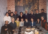 Учителя и другие сотрудники. 1 апреля 1999 года